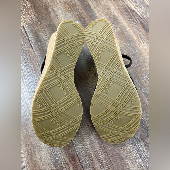 Mudd Y2K Cork Wedge Sandals Heels Size 9.5 Black/Tan Summer Vacation Beach - Picture 6 of 11
